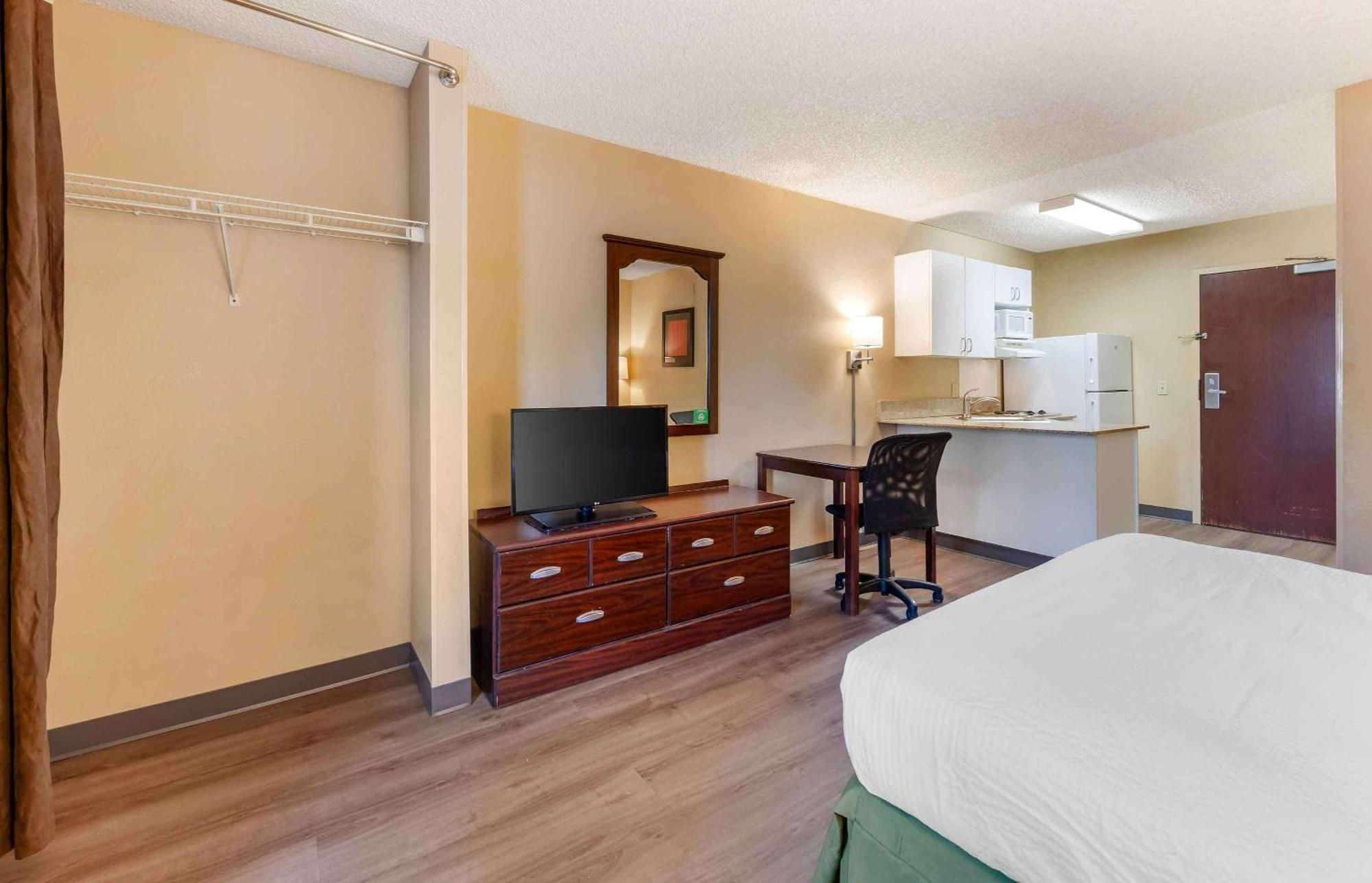 Extended Stay America Suites - Los Angeles - Ontario Airport Guasti Exterior photo
