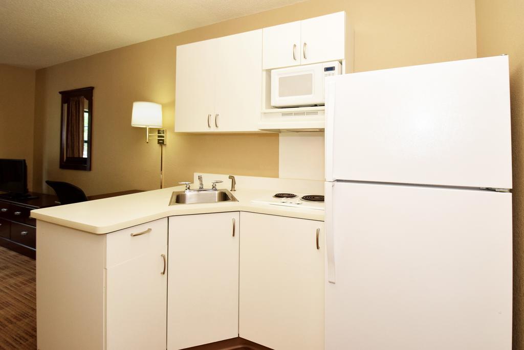 Extended Stay America Suites - Los Angeles - Ontario Airport Guasti Exterior photo